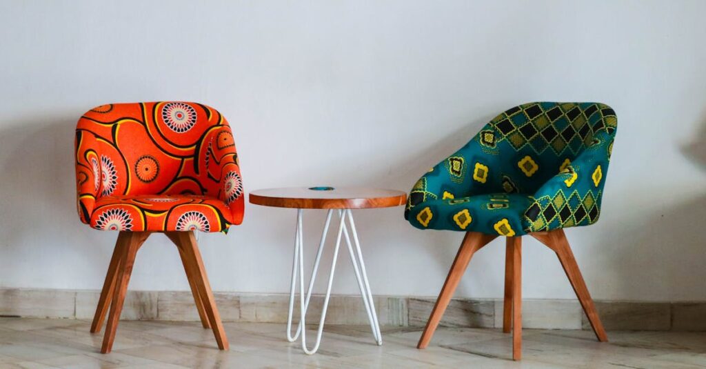 Brightly colored modern chairs and table in a minimalist room for vibrant decor ideas.